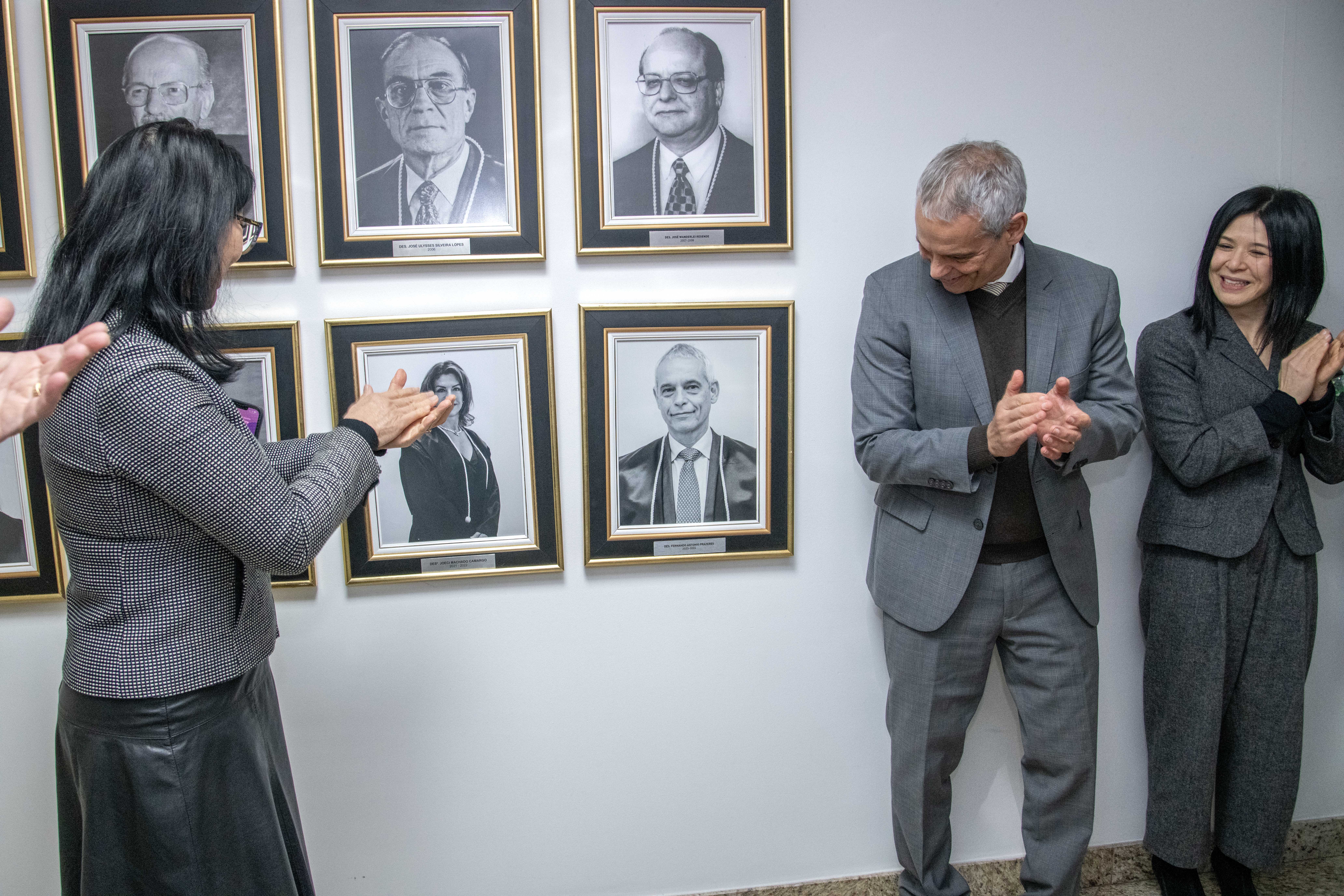 Retrato do desembargador Fernando Prazeres é aposto na galeria da 2ª Vice-Presidência